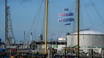 Activists call for EU ban on fossil fuel advertising