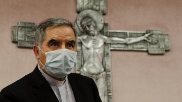 Prosecutor makes surprise offer in Vatican fraud trial