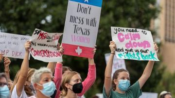 US appeals court lets Texas temporarily resume abortion law