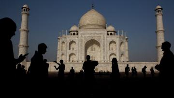 India reopens for foreign tourists as virus infections ebb