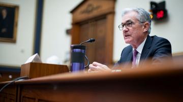 Fed imposes sweeping new limits on policymakers' investments