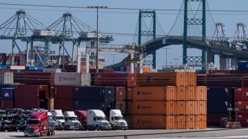 Ports of LA, Long Beach to fine firms over container backlog