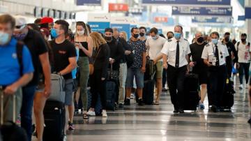 Thanksgiving air travel to rebound to 2019 levels, TSA says