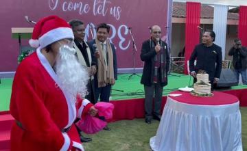 Watch: Conrad Sangma Joins Opposition Leaders In Pre-Christmas Carolling