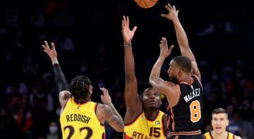 Kemba Walker’s triple-double leads Knicks over Hawks