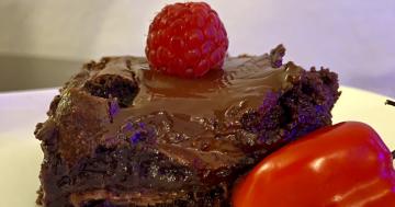 This Dark Chocolate Habanero Brownie Recipe Brings the Heat