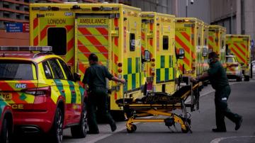 Military staff step in to help strained London hospitals