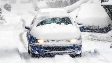 What to Do If You Get Trapped in Your Car During a Snowstorm