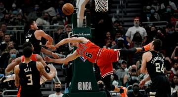 Bulls’ Caruso to undergo wrist surgery after flagrant foul from Allen