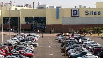 Auto workers vote for independent union at Mexico GM plant