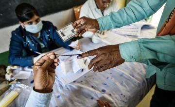 Akhilesh Yadav Claims Voting Machines 'Stolen' In Varanasi; Poll Body Clarifies Machines Were For Official Training: Updates