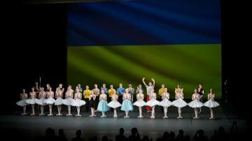 Young Ukrainian dancers, trapped abroad, get Paris residency