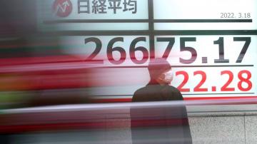 Asian shares advance after oil climbs back above $100