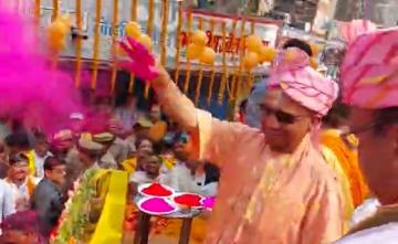 Video: Drumbeats, Music As Yogi Adityanath Plays Holi In UP's Gorakhpur