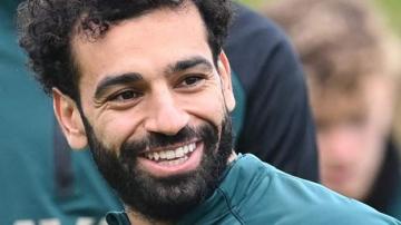 Liverpool: Mohamed Salah wants to sign new deal - Egypt sports minister