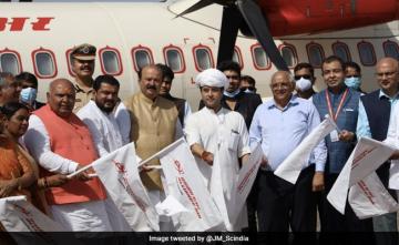 First Flight Between Mumbai, Gujarat's Keshod Flagged Off