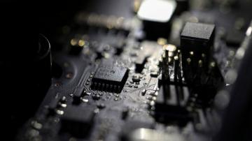 Congress seeks compromise to boost computer chip industry