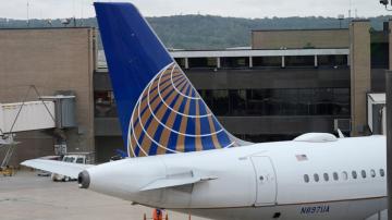 United Airlines loses $1.4B in 1Q, but expects profit in 2Q