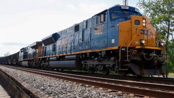 CSX 1Q profit jumps 22% on higher rates despite service woes