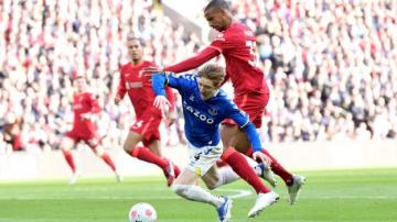 Everton to ask why Matip challenge on Gordon was not given as penalty in Merseyside derby