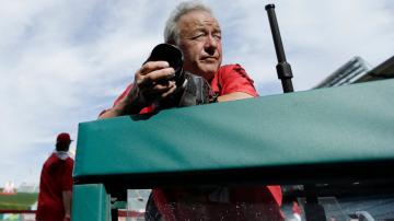 Leonard Ignelzi, renowned AP photographer, dies at 74