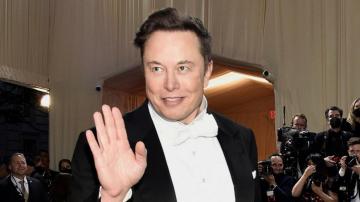 Musk says he would reverse Twitter's ban of Donald Trump