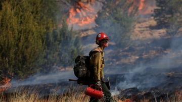 Temperatures soar 20 degrees above normal as wildfires burn in Southwest