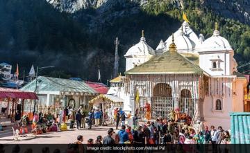 Amid Bad Weather, Over 80,000 Pilgrims Visit Kedarnath Dham On 5th Day