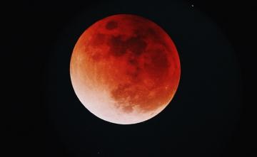 Lunar Eclipse 2022: Myths And Precautions For Chandra Grahan