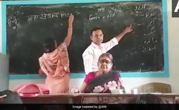 Watch: Students Learn Hindi And Urdu At The Same Time In Bihar School