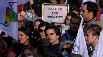 Spanish govt proposes wider abortion rights, menstrual leave