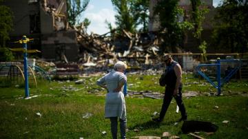 Saving the children: War closes in on eastern Ukrainian town
