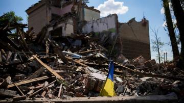 Ukraine: Russia must withdraw to pre-war positions for talks
