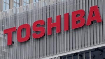 Japan's troubled Toshiba proposes outside directors to board