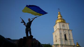 War, guilt and last kisses: A deceptive, uneasy calm in Kyiv
