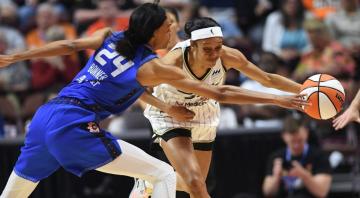 WNBA Roundup: Meesseman, Parker lead Sky past Sun in Finals rematch