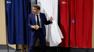 French projections: Macron's centrists to keep a majority