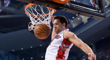 Report: Atlanta Hawks promote Landry Fields to general manager