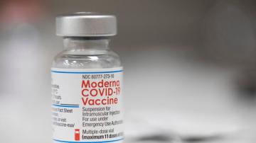 FDA advisers consider Moderna's COVID shots for older kids