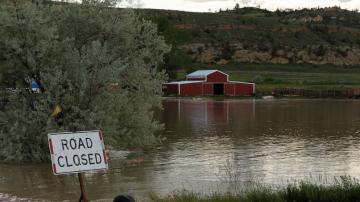 Flooding pummels Yellowstone region, leaves many stranded