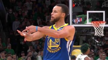 Curry drains deep three, points at ring finger as Warriors pour it on