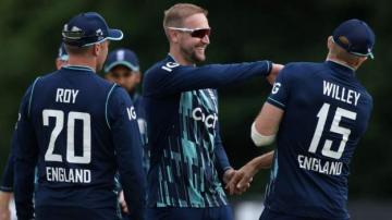 England in Netherlands: Eoin Morgan fails but tourists complete series win