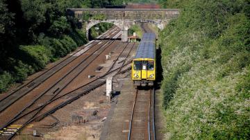 Last-ditch talks aim to avert disruptive UK rail strike
