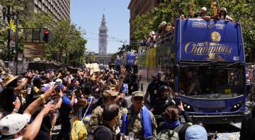 Champion Warriors celebrate fourth title in eight years with victory parade