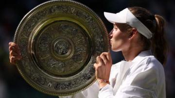 Wimbledon: Elena Rybakina beats Ons Jabeur in women's singles final