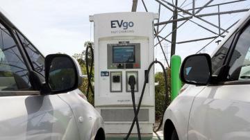 GM, partners to build 500 electric vehicle charging stations