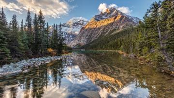 You Can Win a Free Canadian National Parks Pass