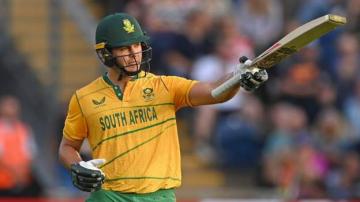 England v South Africa: Rilee Rossouw hits 96 as tourists level T20 series