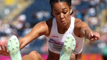 Commonwealth Games: Katarina Johnson-Thompson in the lead going into heptathlon finale