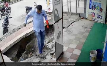 Watch: Man's Narrow Escape On Sidewalk Leaves Anand Mahindra Stunned